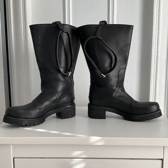Prada - Leather Rain Boots - Mid Calf - Beautiful Boots - Great Condition! - Picture 2 of 14